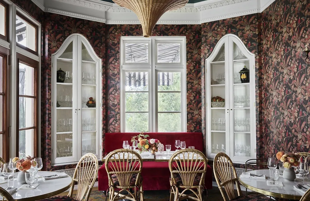 Commodore Perry Estate, Auberge Collection-1