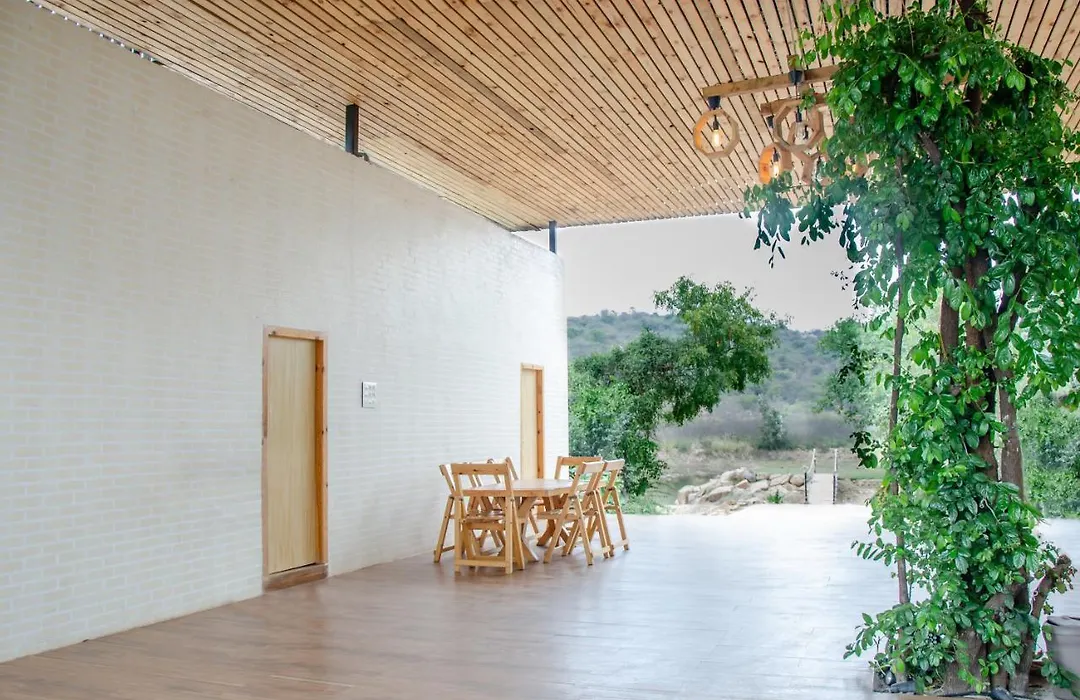 Rustic Vogue-1