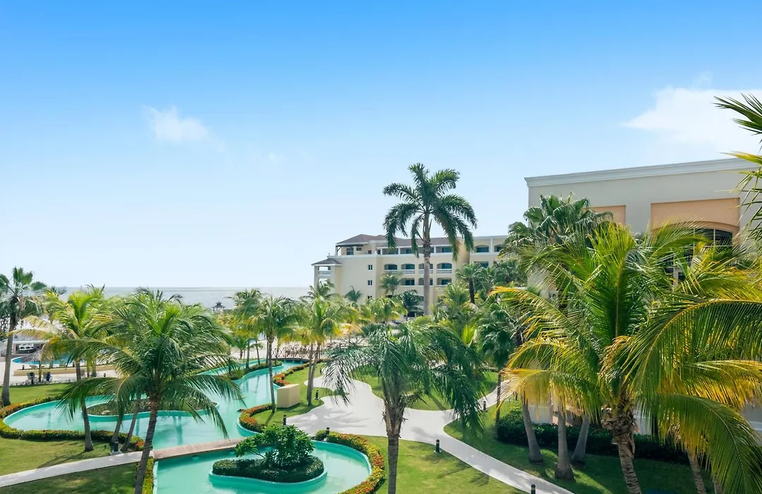 Iberostar Waves Rose Hall Beach-1