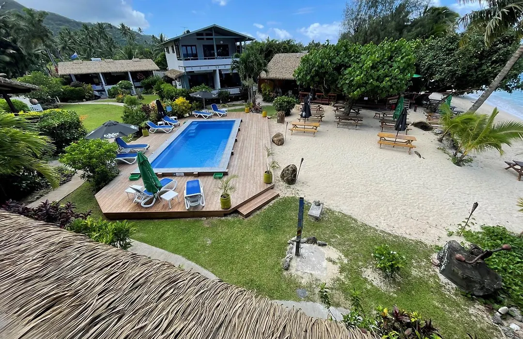Aroa Beachside Resort-1