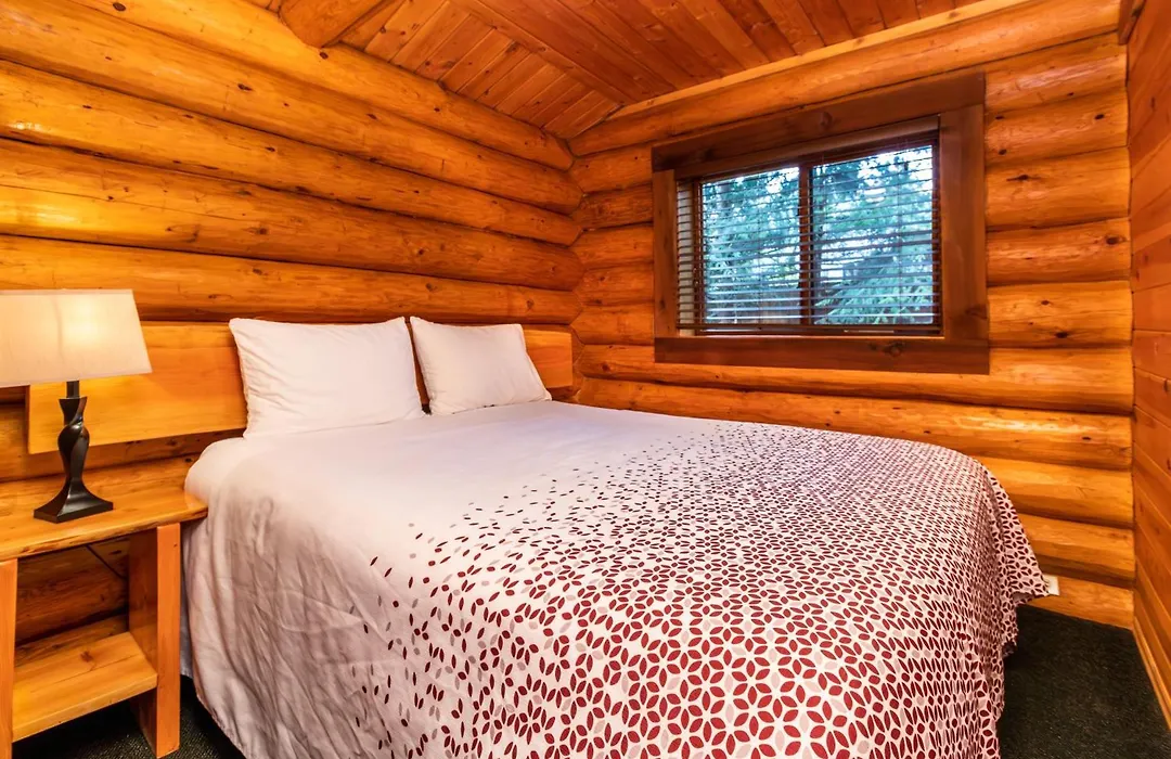 Riverbend Cottage & Rv Resort-1