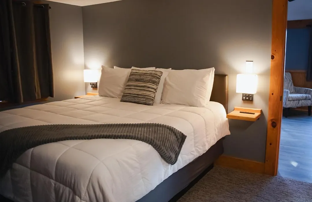 New England Inn & Lodge-1