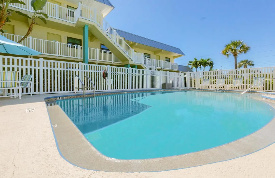 Tuckaway Shores Resort-1