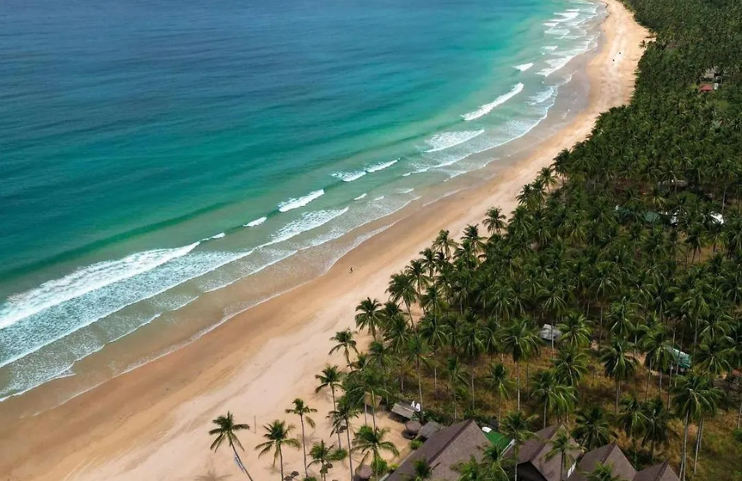 Angkla Beach Club & Boutique Resort-1