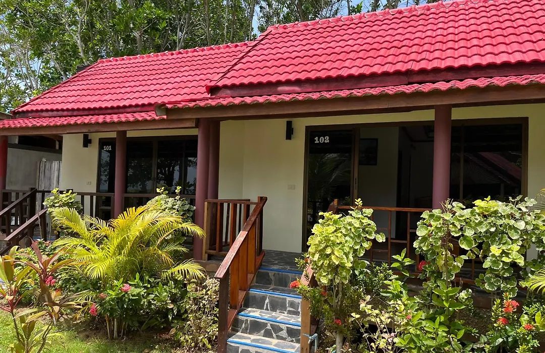 Noble House Beach Resort-1