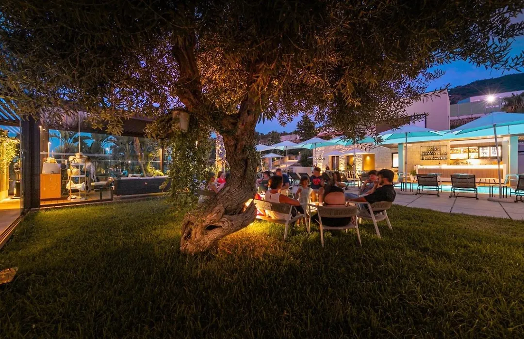 Insulae Resort-1