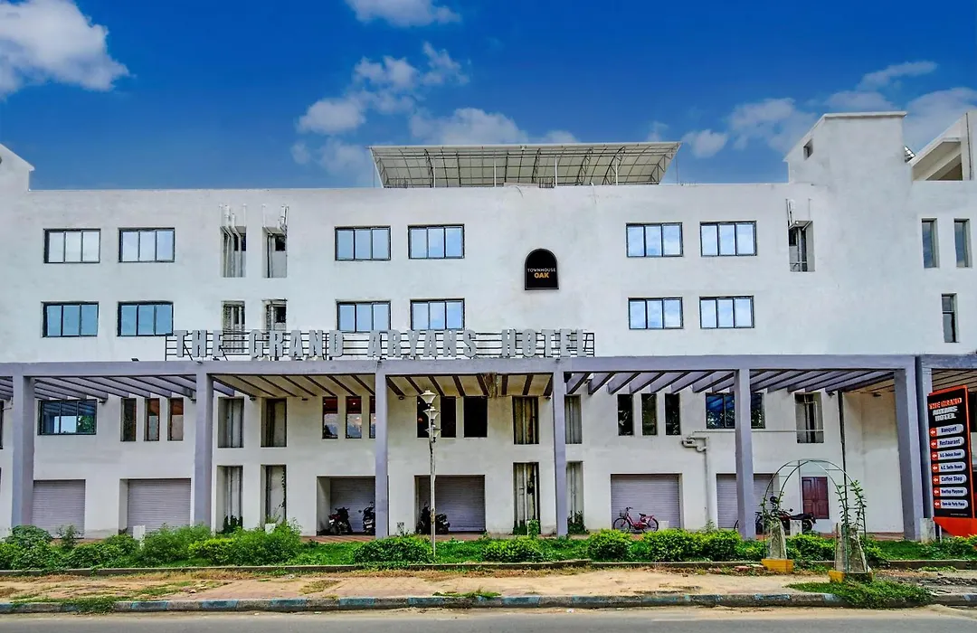 Palette - The Grand Aryans Hotel-1