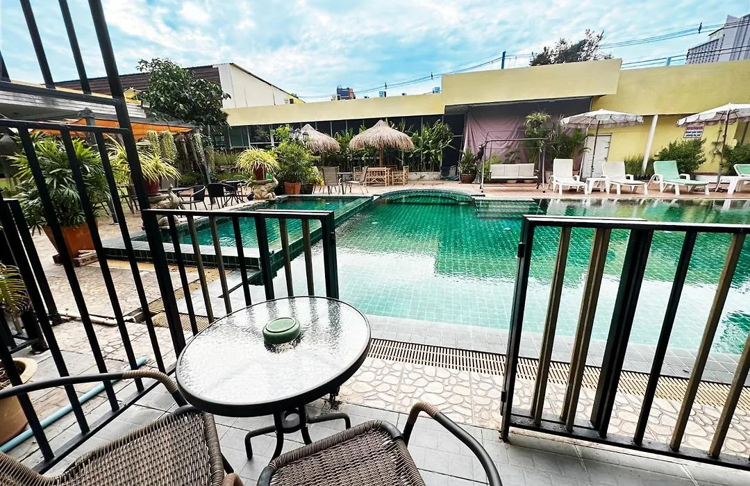 Anantra Pattaya Resort-1