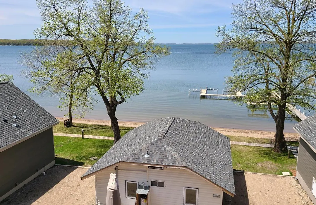 Viking Bay Resort And Lodge-1