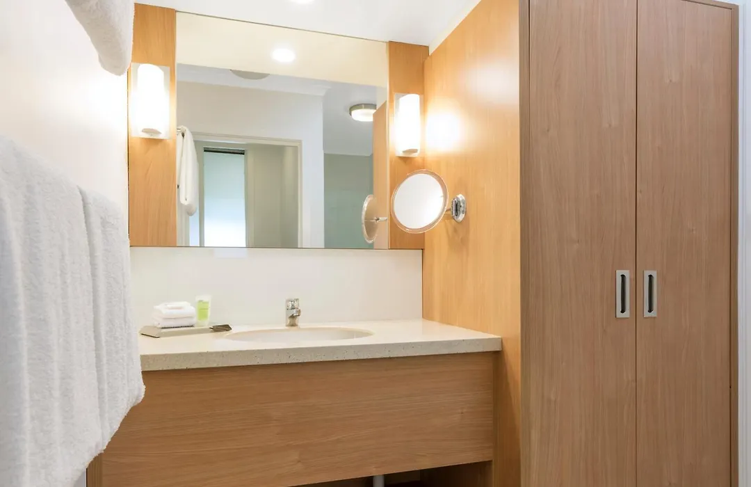 Racv Cobram Resort-1