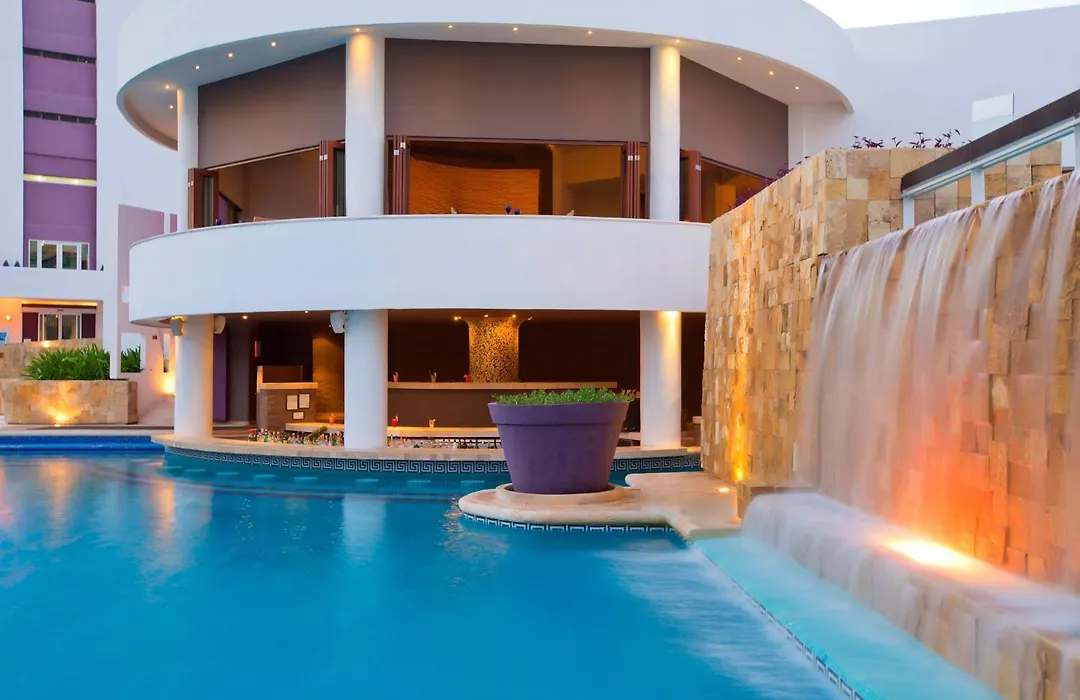Altitude At Krystal Grand Cancun-1
