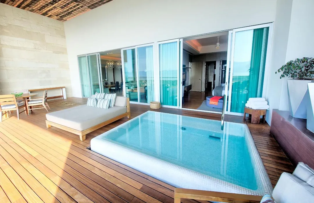The Grand Luxxe Three Bedroom Spa Suite-1