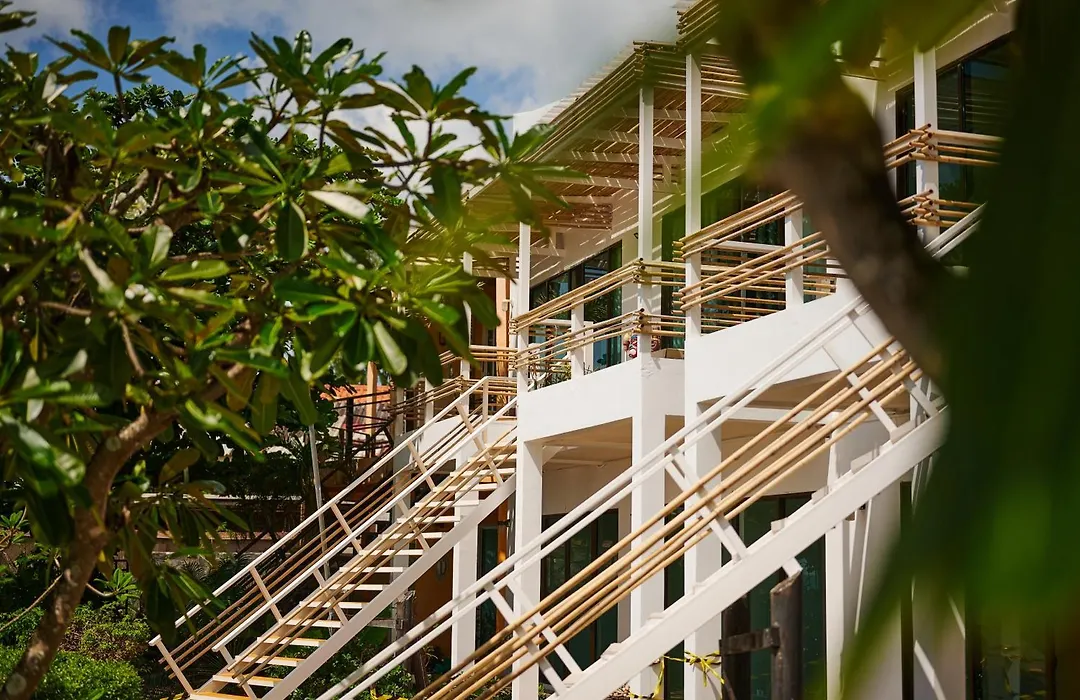 Jai Tiki Retreat - Adult Only-1