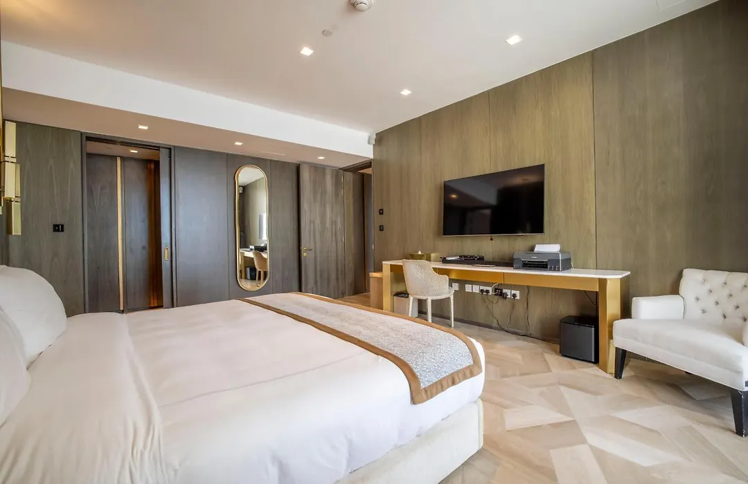 Five Palm Luxury Penthouse Full Marina View & Private Pool-1