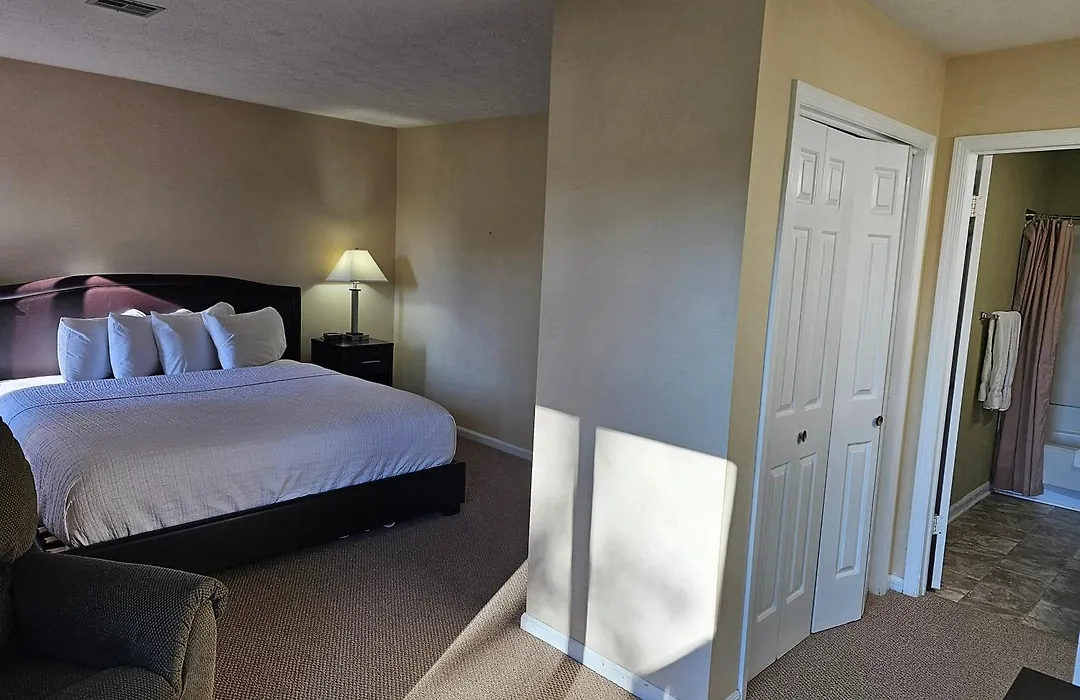 Lakeview Golf Resort-1