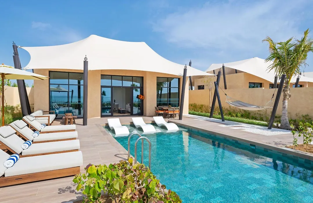 Bab Al Nojoum Hudayriyat Villas-1