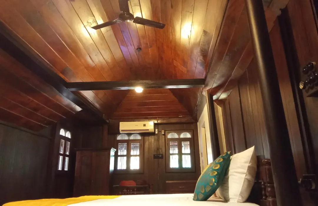 Shantitheeram Ayurveda Lakeside Heritage Resort-1