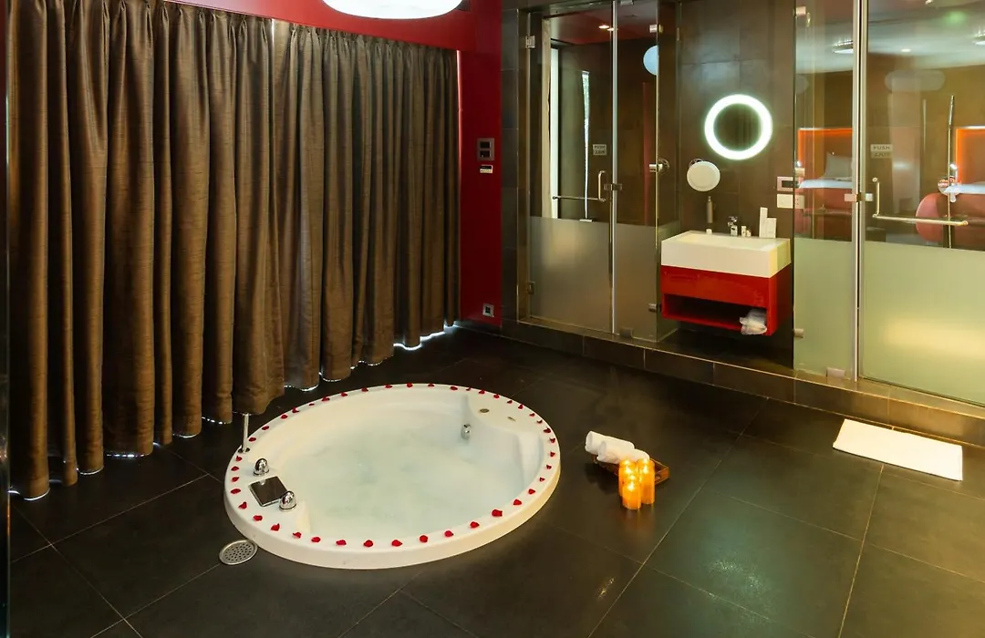 Fahrenheit Hotels & Resorts-1