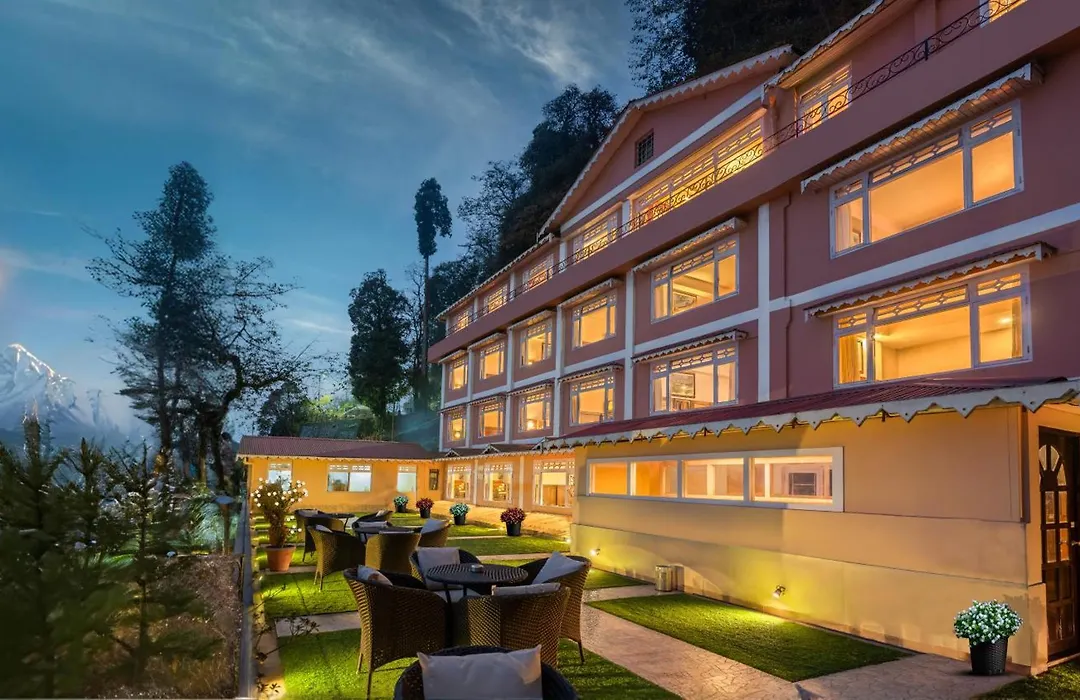 Summit Oakden Resort & Spa At Mall Road-1