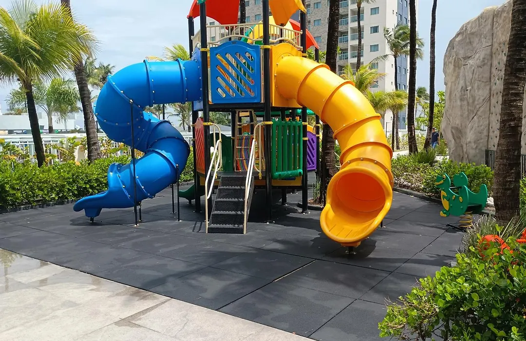 Salinas Premium Resort-1