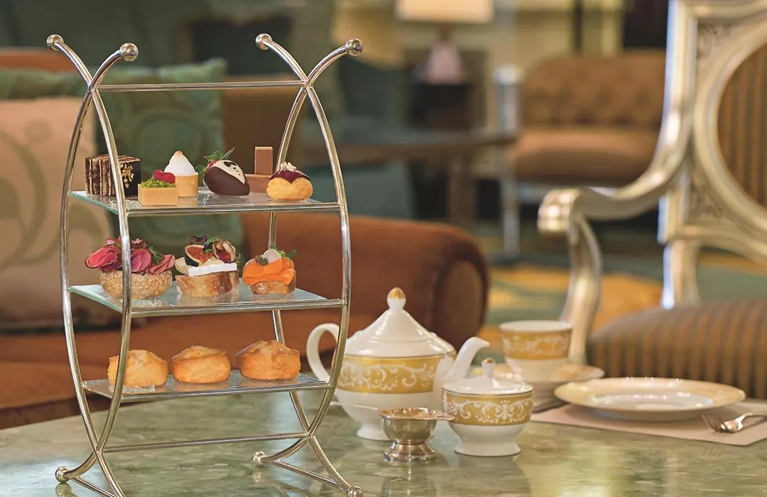 The Ritz-Carlton Abu Dhabi, Grand Canal-1