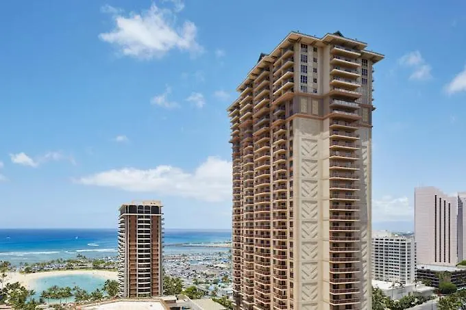 2-Bedroom Ocean Front Penthouse At Grand Waikikian - Available April 20-24, 2025-1