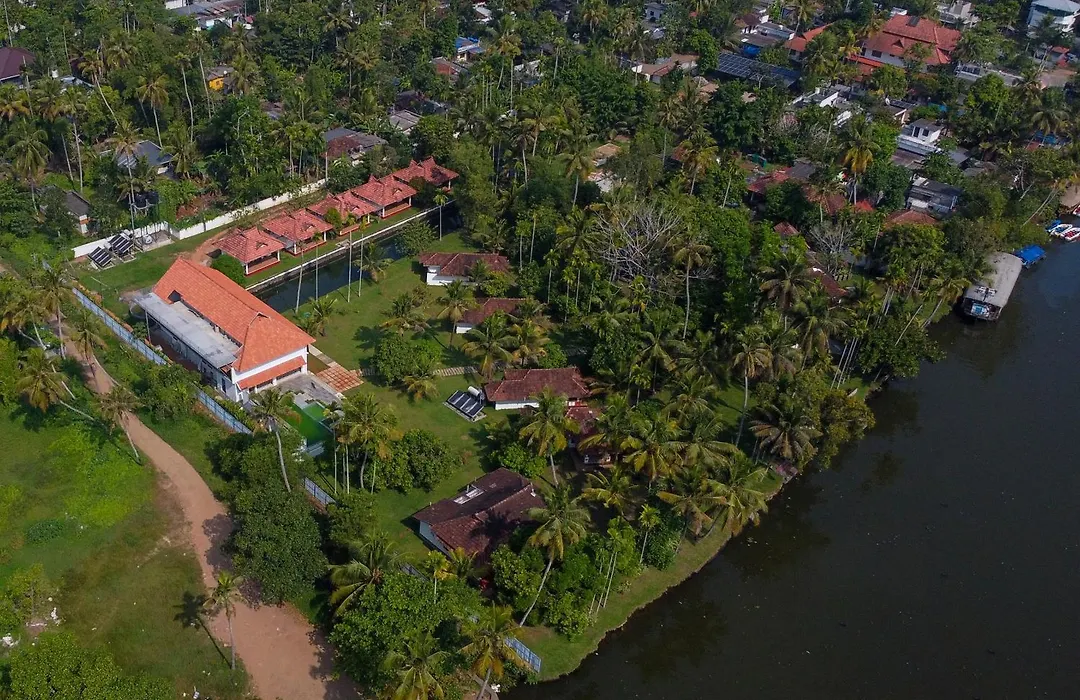 Palmgrove Lake Resort-1