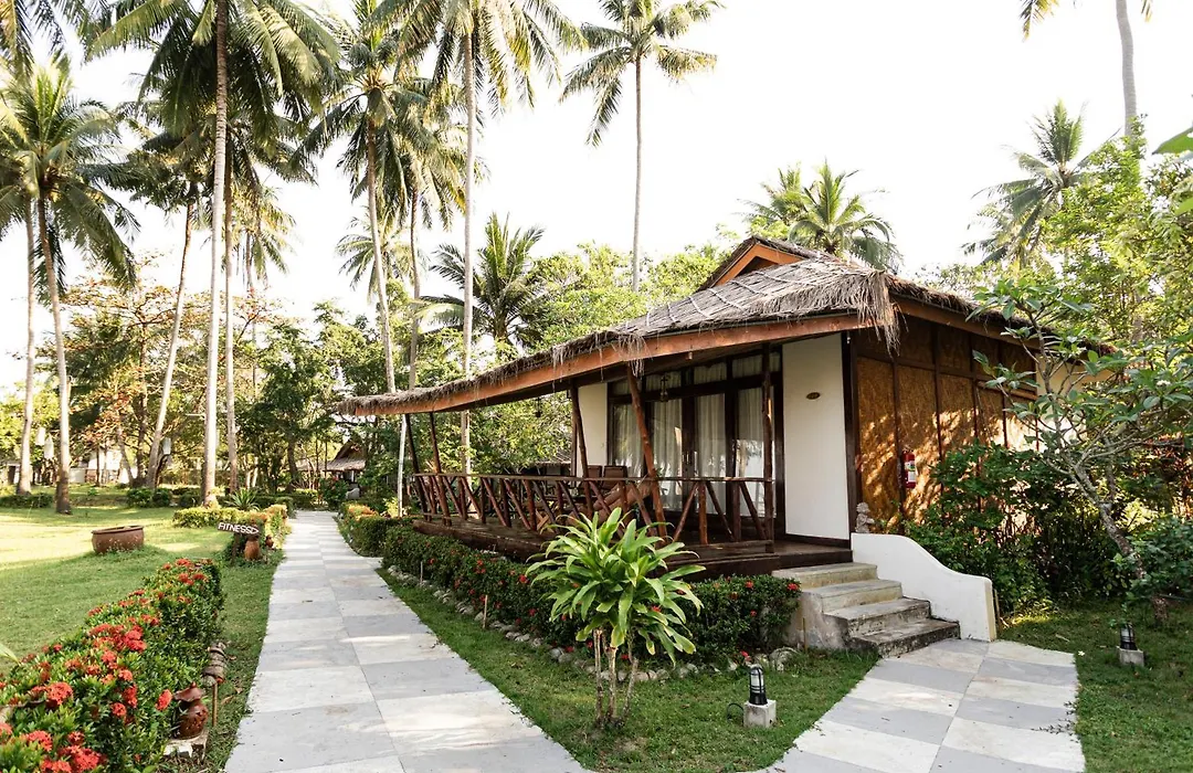 Lipa Lodge Beach Resort-1