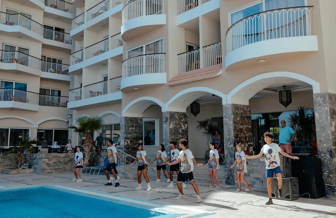 Royal Star Beach Resort - Couples And Families Only-1