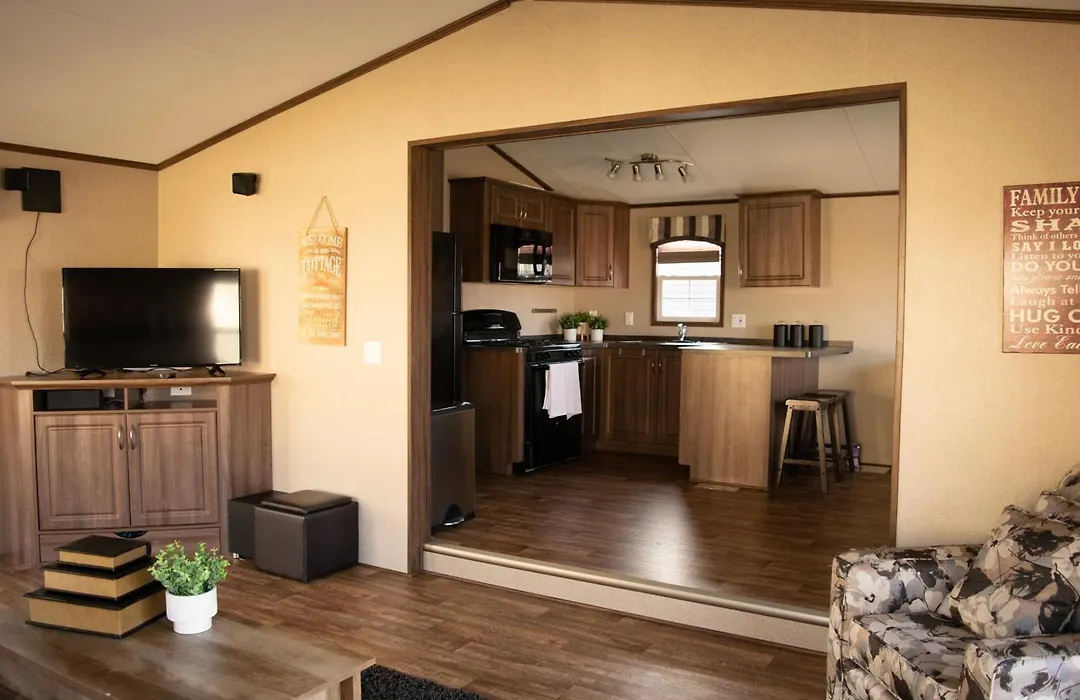 Vine Ridge Resort - Cottages-1