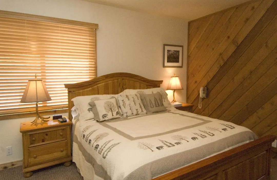 Snowcreek Resort Vacation Rentals-1