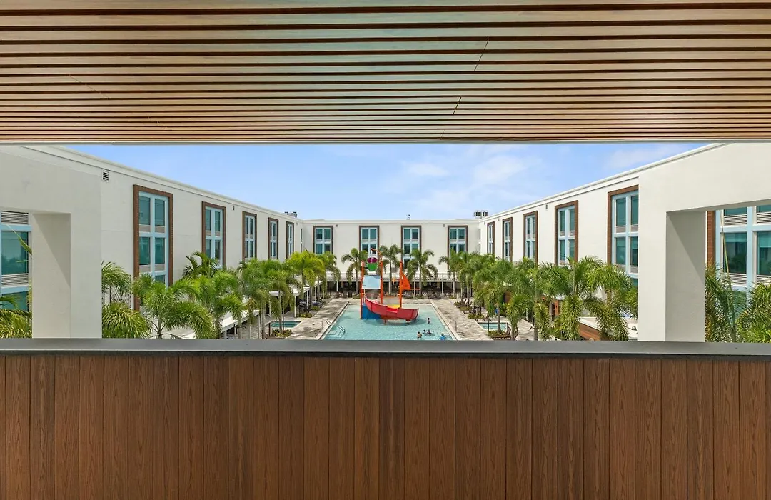 Kompose Boutique Resort @ Theme Parks-1
