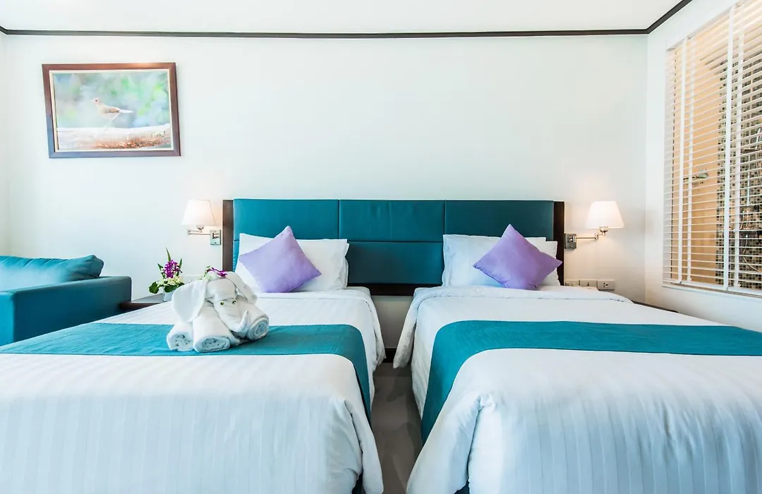 Andaman Beach Suites Hotel, Patong Phuket-1
