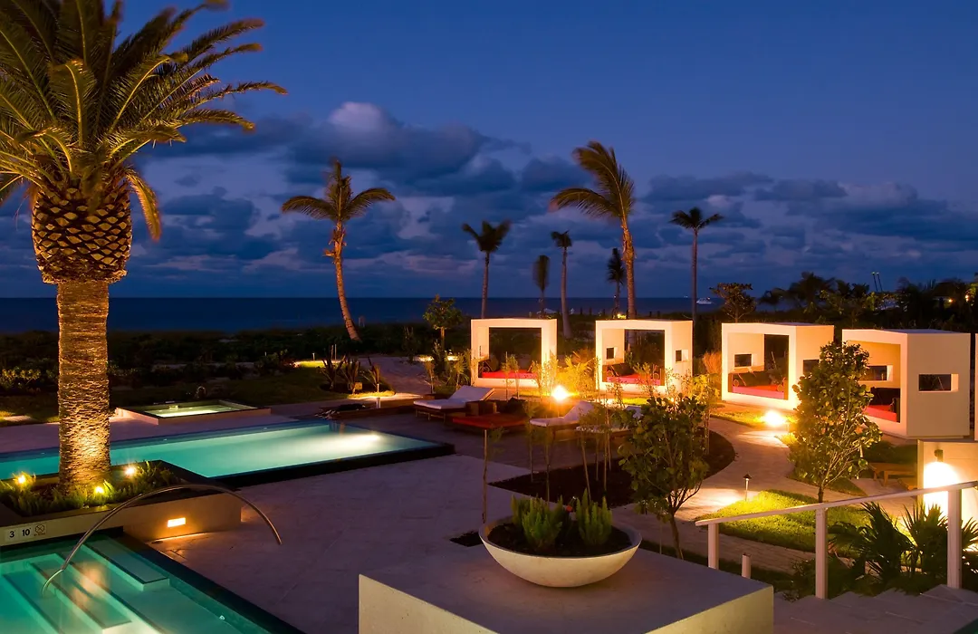 Grace Bay Club-1