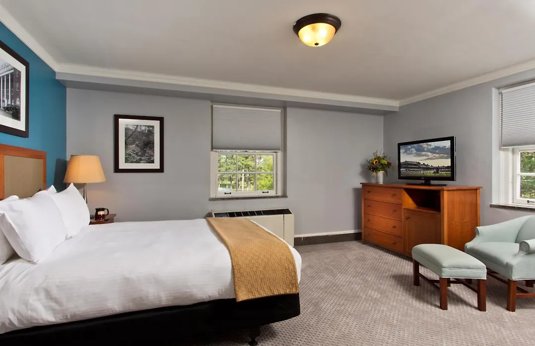 Gideon Putnam Resort & Spa-1