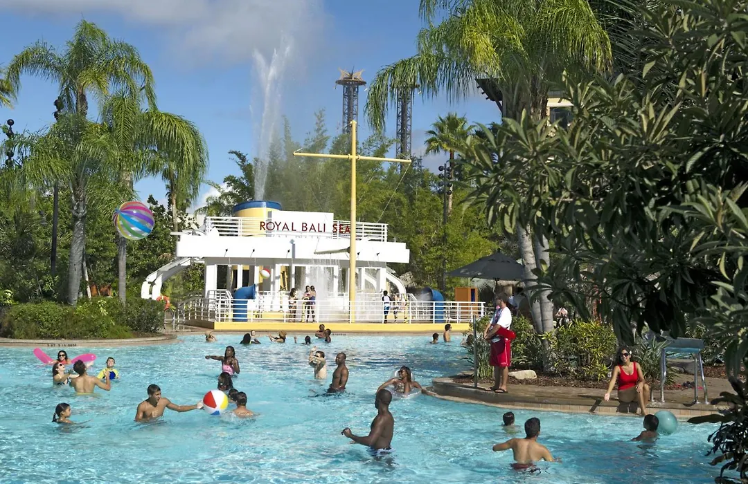 Universal'S Loews Royal Pacific Resort-1
