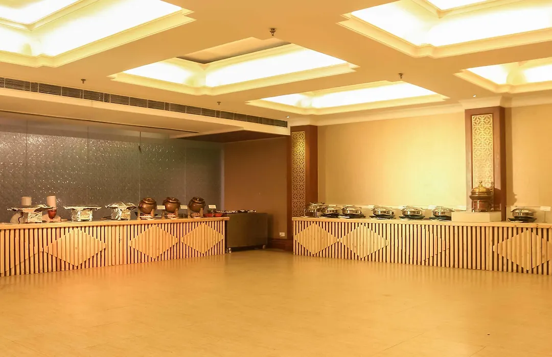 Dee Marks Airport Hotel & Resorts-1