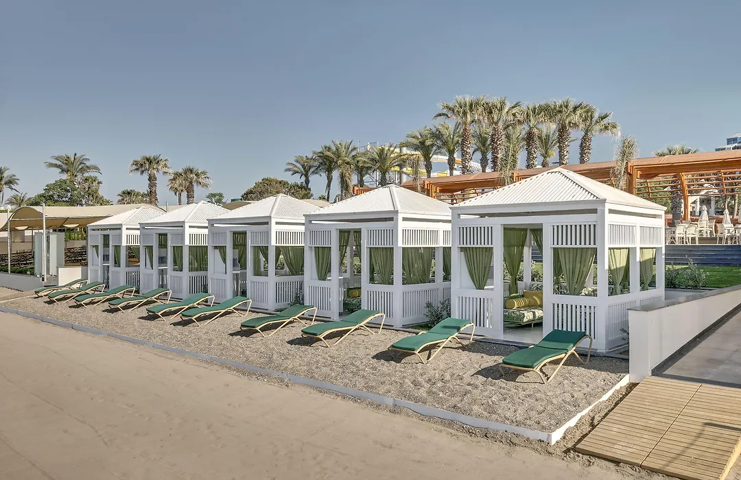 Cornelia De Luxe Resort-1