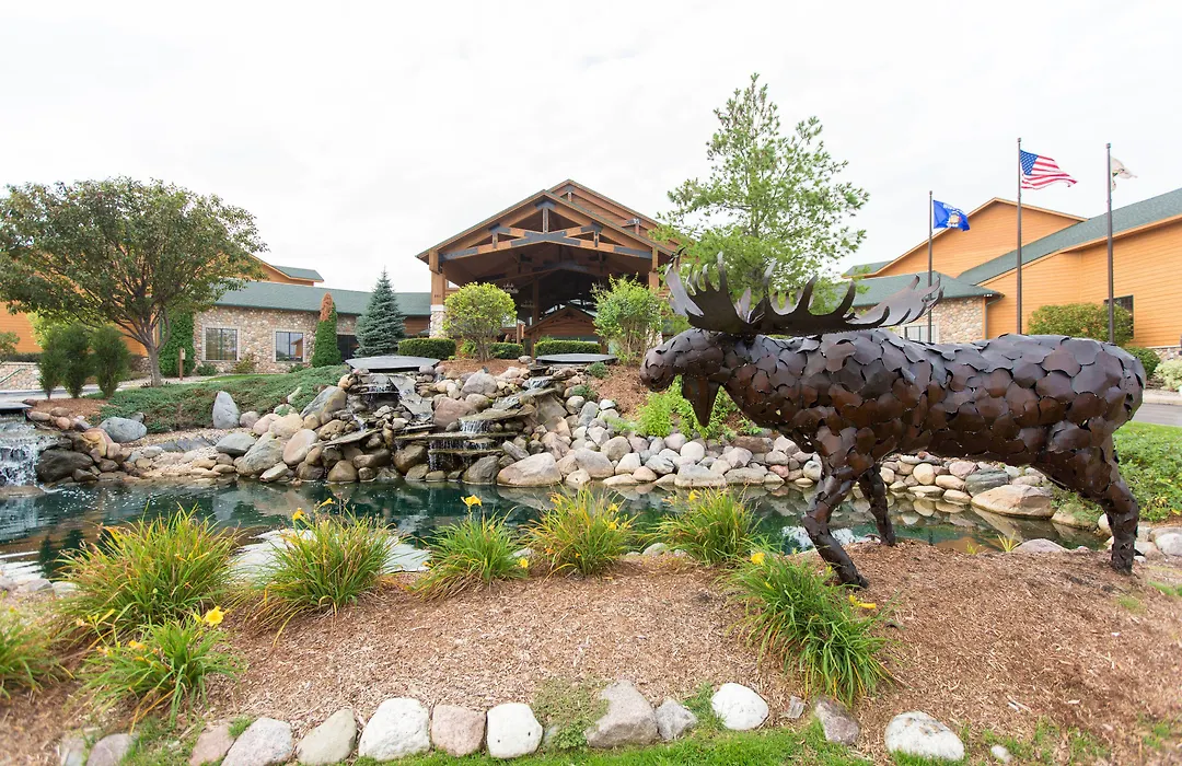 Tundra Lodge Resort - Waterpark & Conference Center-1