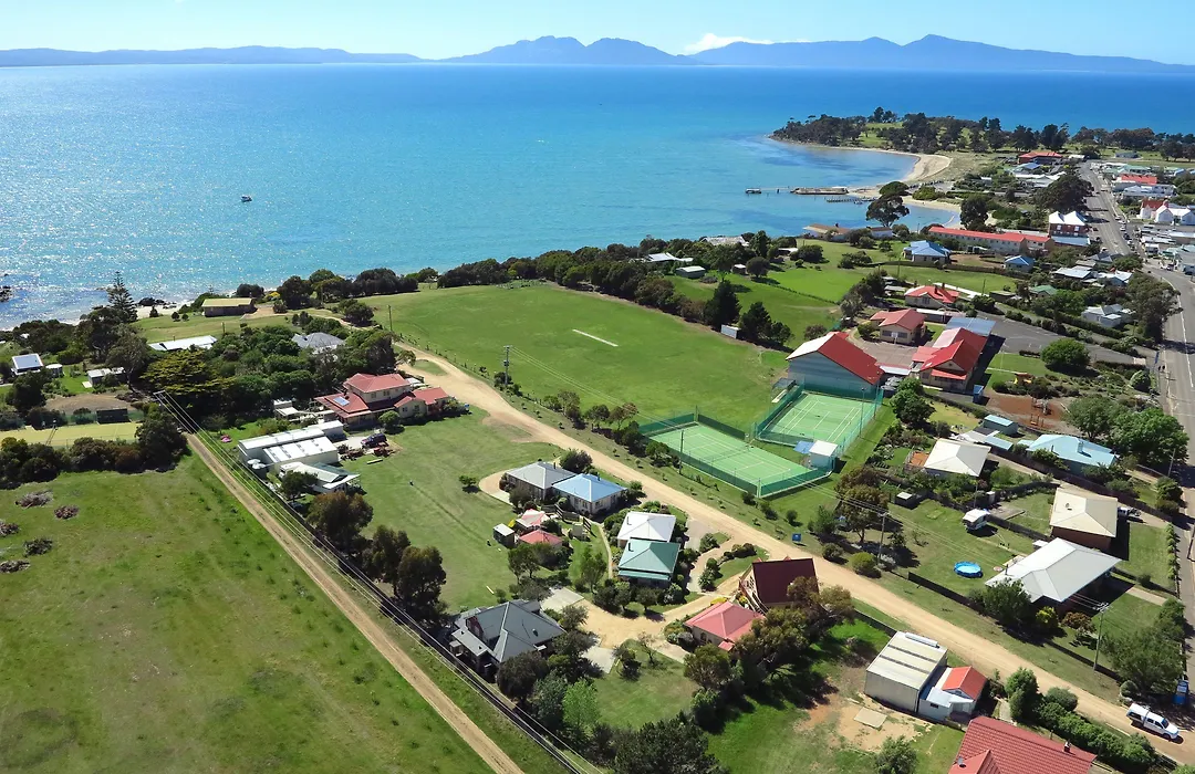 Swansea Cottages & Lodge Suites-1
