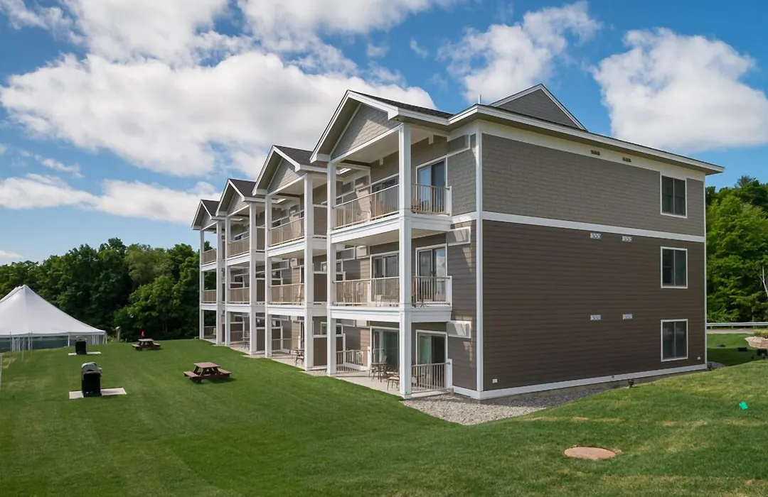 Steele Hill Resorts-1