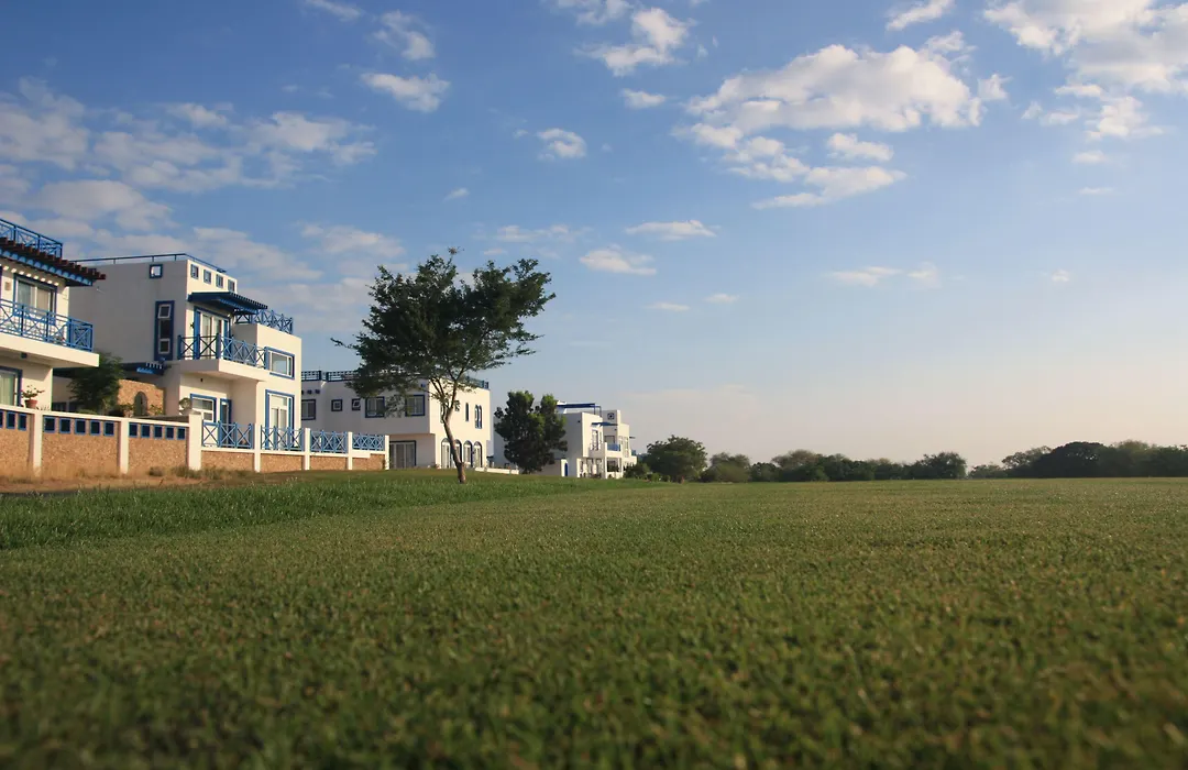 Thunderbird Resorts - Poro Point-1