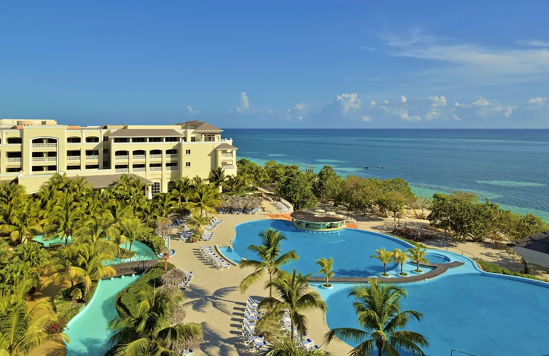Iberostar Waves Rose Hall Beach-1
