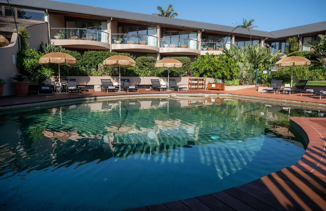 Beach Hotel Resort-1