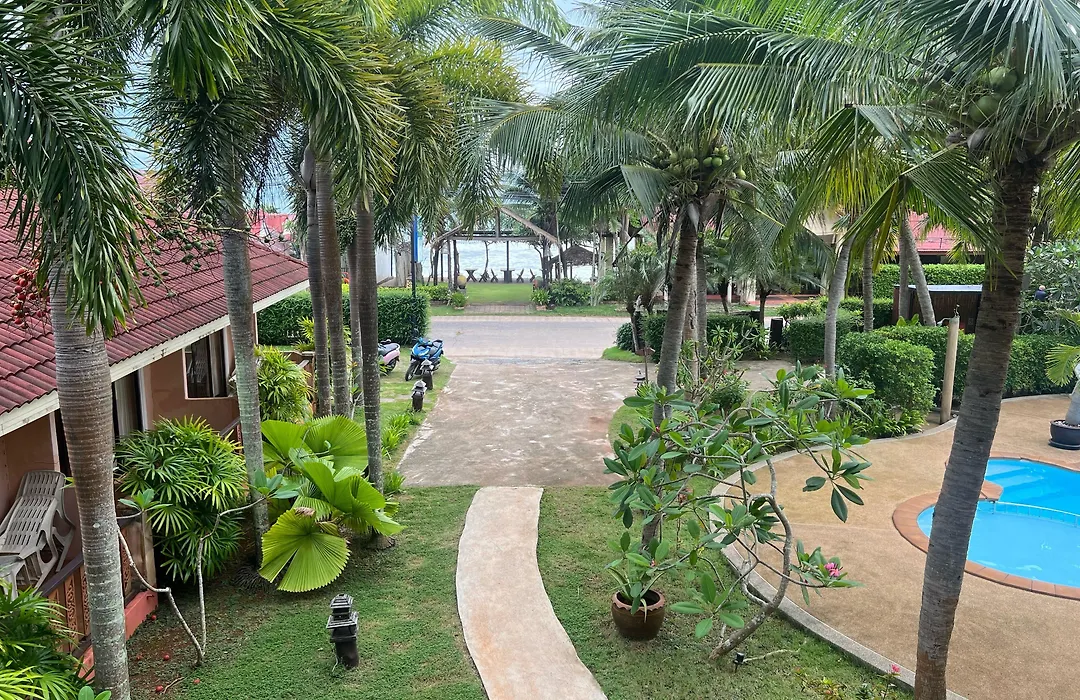 Lanta Seafront Resort-1