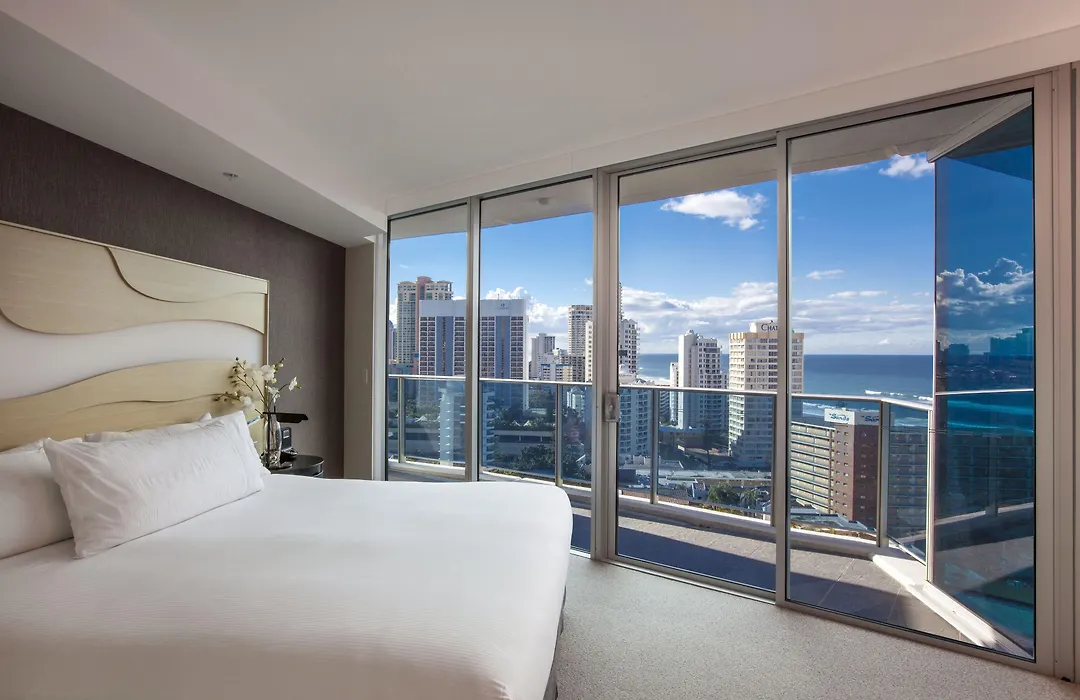 Hilton Surfers Paradise Hotel & Residences-1