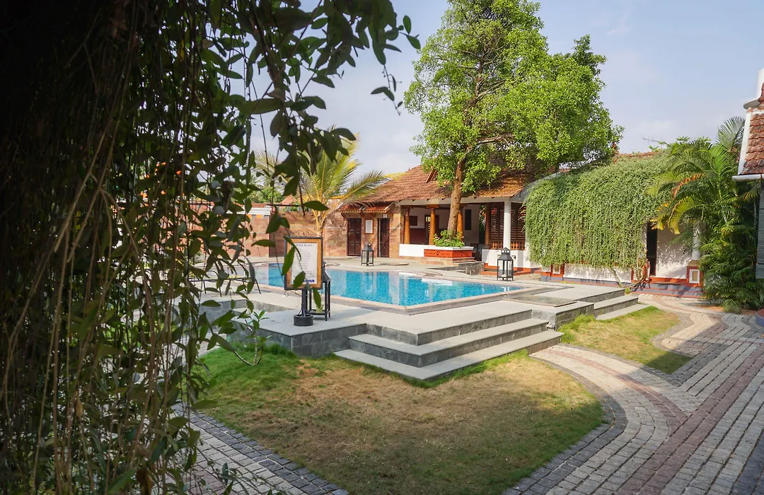 Kumarakom Tharavadu - Heritage Hotel-1