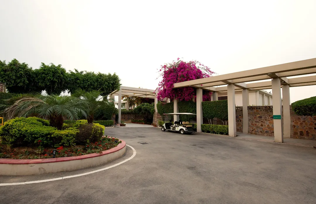 Lemon Tree Hotel, Tarudhan Valley, Manesar-1
