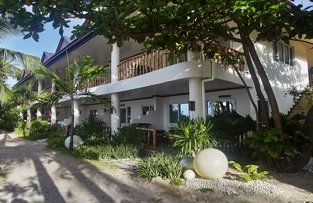 Ocean Vida Beach And Dive Resort-1