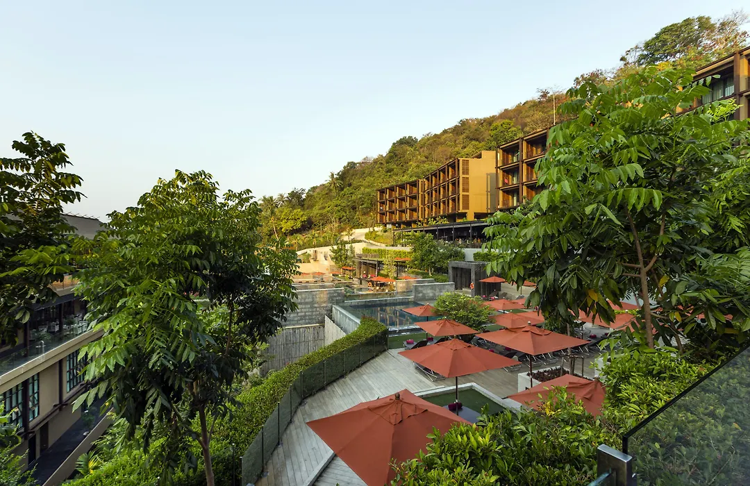 Sunsuri Phuket Resort, Nai Harn Beach-1